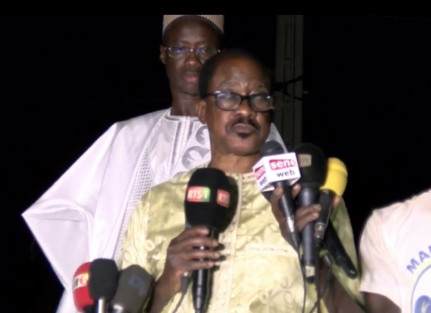 VIDEO - Madické Niang à Louga: "Dama dèm Fatick todie ko, gneuw fi todie fi radiakh" VIDEO - Madické Niang à Louga: "Dama dèm Fatick todie ko, gneuw fi todie fi radiakh"