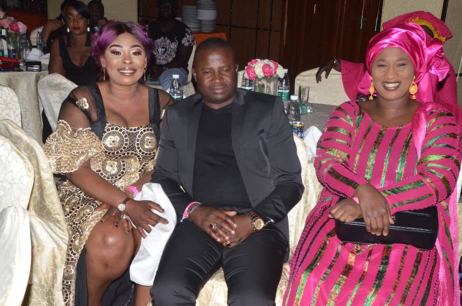 Les images des 72 H en Gambie avec Pape Diouf au Penc Mi Hall de Paradise avec la promotrice Binta Ndaw. Les images des 72 H en Gambie avec Pape Diouf au Penc Mi Hall de Paradise avec la promotrice Binta Ndaw.