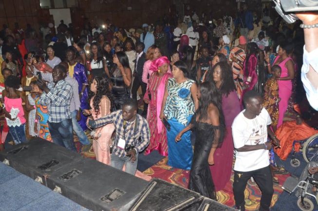 Les images des 72 H en Gambie avec Pape Diouf au Penc Mi Hall de Paradise avec la promotrice Binta Ndaw. Les images des 72 H en Gambie avec Pape Diouf au Penc Mi Hall de Paradise avec la promotrice Binta Ndaw.