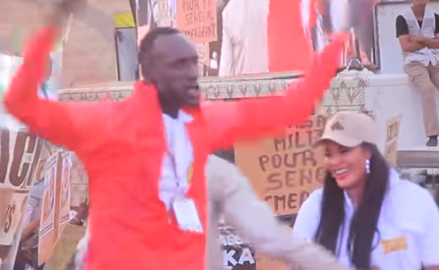 Sanex, Serigne Ngagne, Cheikhouna, Jojo, Soumboulou et Youssou Ndour mettent le feu au Meeting de Macky Sall à Thies
