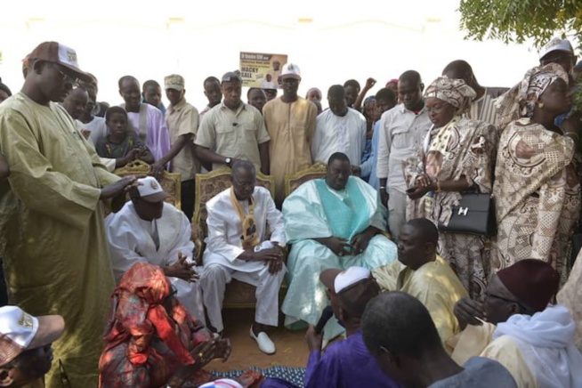 Dionne fusille Idy : « Un tricheur qui ment sur ses diplômes, ne peut présider le Sénégal de Senghor, Diouf, Wade et Macky » Dionne fusille Idy : « Un tricheur qui ment sur ses diplômes, ne peut présider le Sénégal de Senghor, Diouf, Wade et Macky »