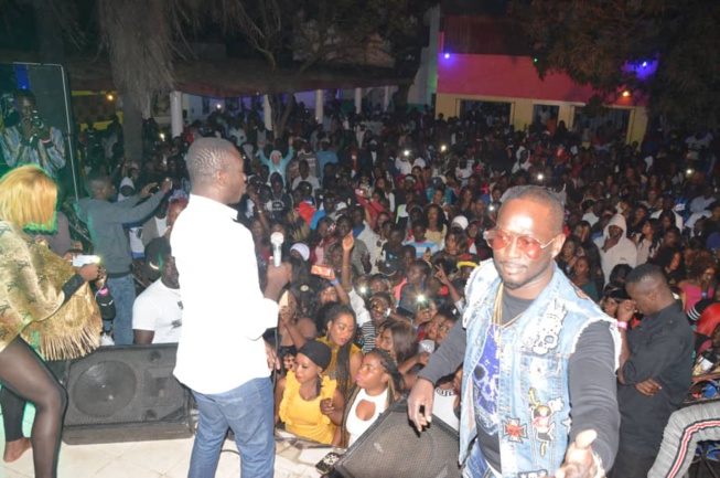 EN IMAGES: Birkama Pape Diouf remplit le Jokko Art pour fermer ses 72H en Gambie.