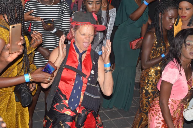 EN IMAGES: Birkama Pape Diouf remplit le Jokko Art pour fermer ses 72H en Gambie.