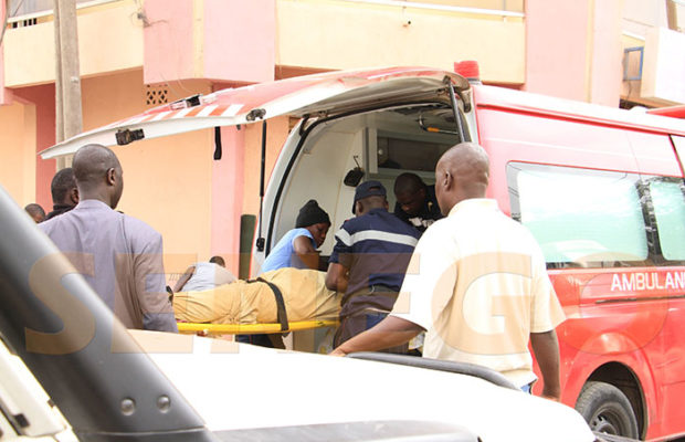 Audio: Thiès, Une élève de 17 ans tue un taximan qui voulait la violer, son père brise le silence Audio: Thiès, Une élève de 17 ans tue un taximan qui voulait la violer, son père brise le silence