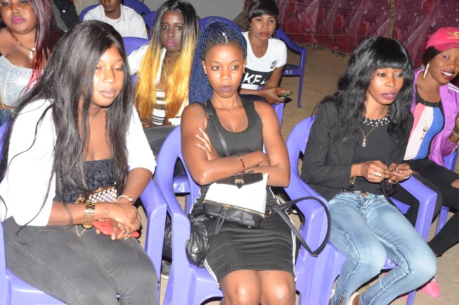 Les images de la 21 eme éditions du Carnaval des jeunes de Kafountine avec Queen Biz.