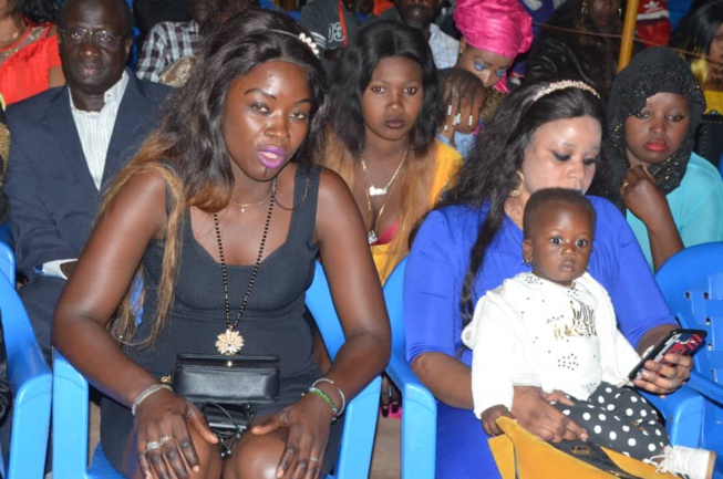 Les images de la 21 eme éditions du Carnaval des jeunes de Kafountine avec Queen Biz.