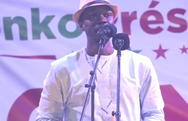 Sonko : « Si Macky vole l’élection, je demanderai à la jeunesse de le déloger du palais » Sonko : « Si Macky vole l’élection, je demanderai à la jeunesse de le déloger du palais »