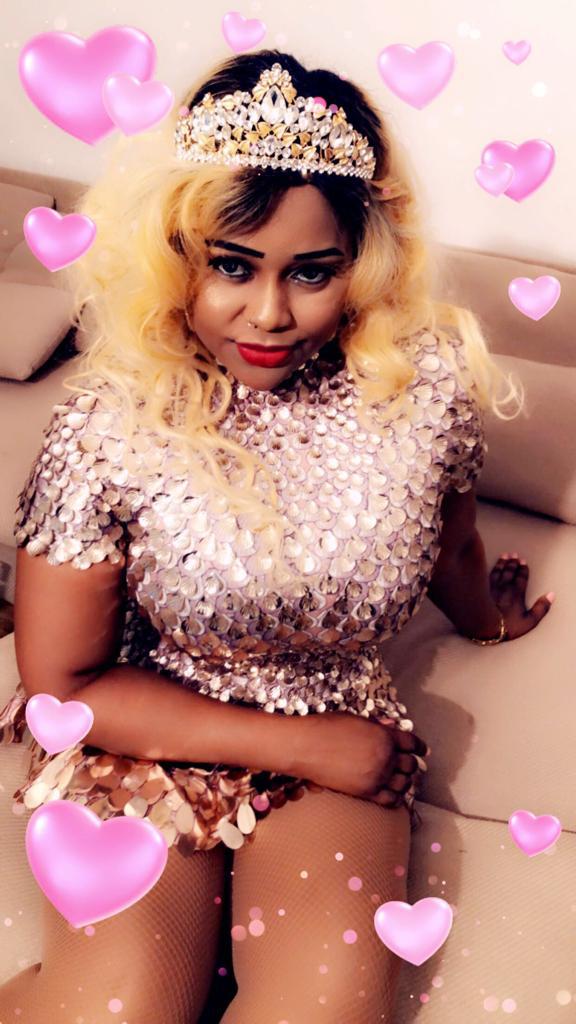 Les images de l'anniversaire de Guigui. Un an de plus ça se fête. Happy birth day