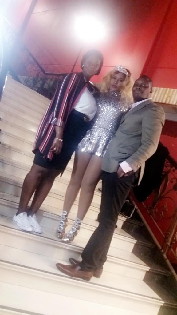 Les images de l'anniversaire de Guigui. Un an de plus ça se fête. Happy birth day