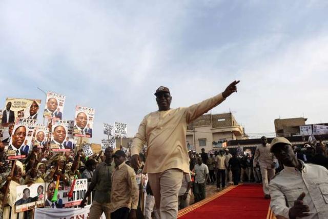 Sénégal : grosses dépenses et petits arrangements, la face cachée du mandat de Macky Sall