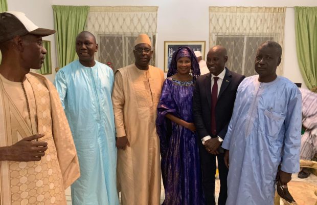 Dissidence dans les rangs d’« Osez l’avenir » le désormais ex-porte-parole du mouvement d’ Aïssata Tall Sall en France, a manifesté son soutien à Ousmane Sonko Dissidence dans les rangs d’« Osez l’avenir » le désormais ex-porte-parole du mouvement d’ Aïssata Tall Sall en France, a manifesté son soutien à Ousmane Sonko