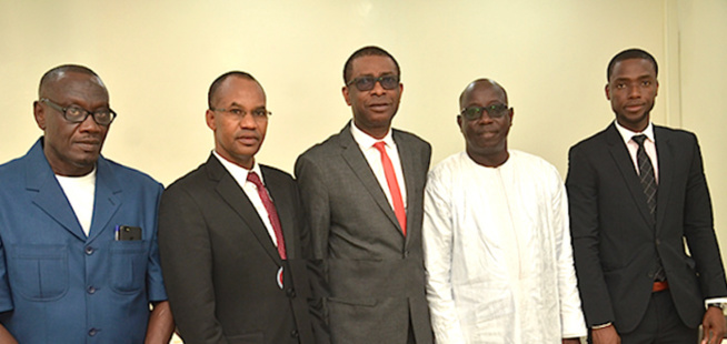 Alassane Samba DIOP défend Groupe Futurs Médias et met en garde Sonko et Idy Alassane Samba DIOP défend Groupe Futurs Médias et met en garde Sonko et Idy