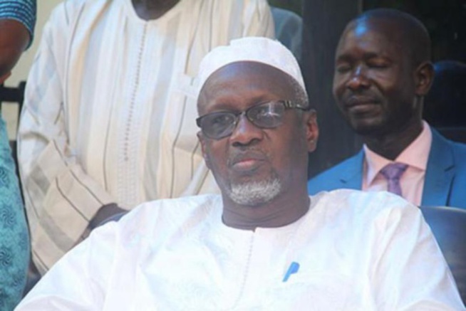 Les domiciles du Directeur général de la Poste et non moins responsable de l'Alliance pour la République (APR) à Thiès et de son camarade Ablaye Dieye ont été attaqués par des militants qui se réclament de l'opposition, dans la soirée de ce mardi. Les domiciles du Directeur général de la Poste et non moins responsable de l'Alliance pour la République (APR) à Thiès et de son camarade Ablaye Dieye ont été attaqués par des militants qui se réclament de l'opposition, dans la soirée de ce mardi.