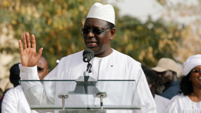 Première sortie après sa réélection : Macky Sall pense aux locales et dope les responsables de Bby dans le département de Rufisque Première sortie après sa réélection : Macky Sall pense aux locales et dope les responsables de Bby dans le département de Rufisque
