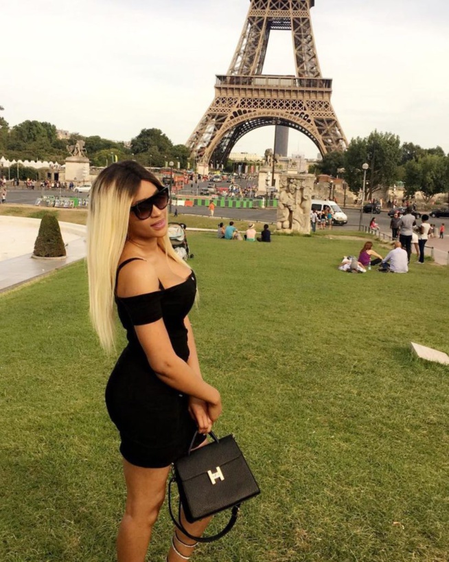 Qui prouvent que Ngoné Ndiaye Sucrée, est une vrai bombe au forme généreuse Qui prouvent que Ngoné Ndiaye Sucrée, est une vrai bombe au forme généreuse