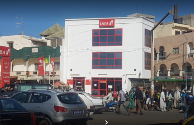 Le chef de l’agence Banque islamique des Almadies, le chef de l’agence de Pikine, chef de l’agence UBA Port En prison Le chef de l’agence Banque islamique des Almadies, le chef de l’agence de Pikine, chef de l’agence UBA Port En prison