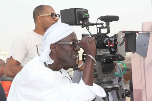 « Pod et Marichou », « Wiri Wiri » et cie dézingués par Moussa Séne Absa ! les femmes actrices sont toujours « khésalisées » (dépigmentées) « Pod et Marichou », « Wiri Wiri » et cie dézingués par Moussa Séne Absa ! les femmes actrices sont toujours « khésalisées » (dépigmentées)