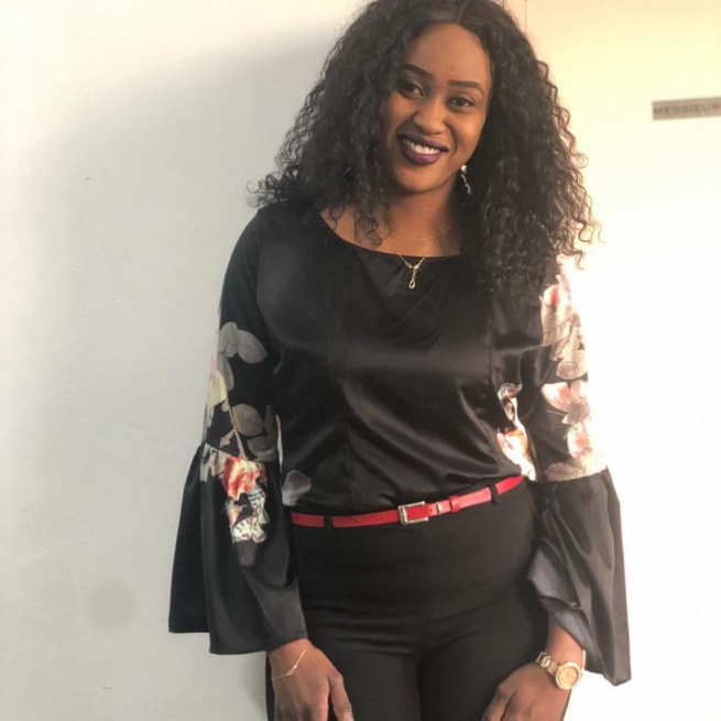 Sokhna Natta Mbaye, la voix d’or de la RFM est super canon Sokhna Natta Mbaye, la voix d’or de la RFM est super canon