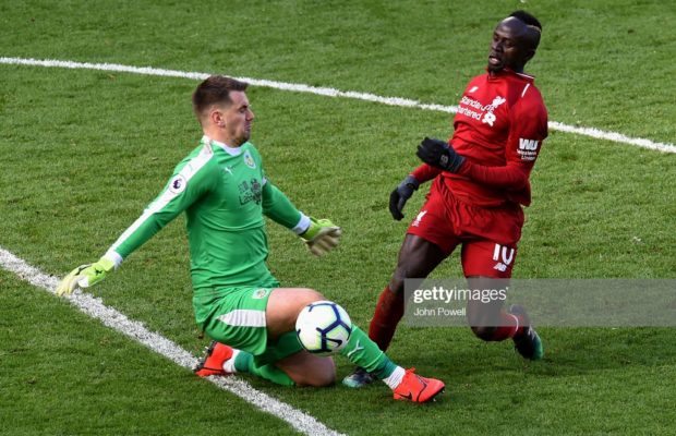 Liverpool renverse Burnley grâce à un doublé de Sadio Mané