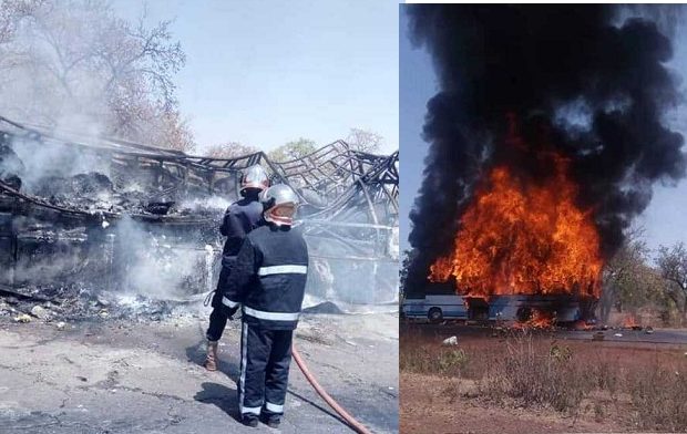 Un bus transportant des commerçantes sénégalaises en provenance du FESPACO prend feu Un bus transportant des commerçantes sénégalaises en provenance du FESPACO prend feu