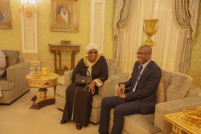Émirats Arabes Unis : Macky et Marième Faye Sall se posent à Abu Dhabi Émirats Arabes Unis : Macky et Marième Faye Sall se posent à Abu Dhabi