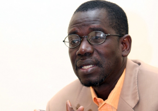 Madièye Mbodji: « il ne faut pas être surpris qu’un 3e mandat soit reconnu à Macky » Madièye Mbodji: « il ne faut pas être surpris qu’un 3e mandat soit reconnu à Macky »