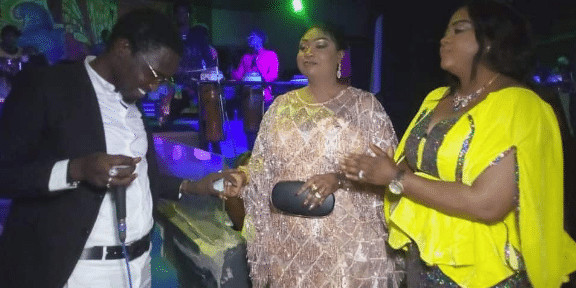 Revivez en images la Soirée explosive de Demba Guissé au Saraba