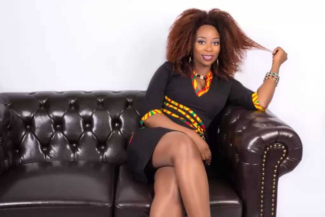 Adiouza, version tass sa cheveux, regardez Adiouza, version tass sa cheveux, regardez