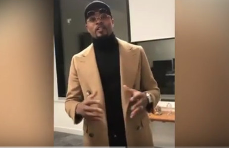La saga Evra continue… Le joueur présente ses excuses après ses insultes homphobes La saga Evra continue… Le joueur présente ses excuses après ses insultes homphobes