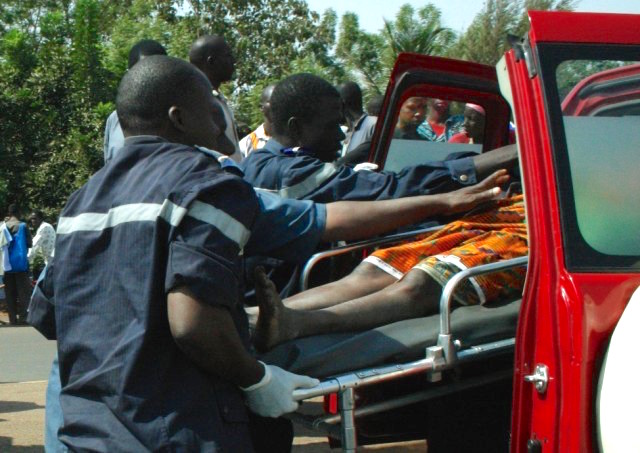 Fin tragique des victimes de l’accident de la circulation à Gossas : Ndèye Amy Bâ et Oumou Khaïry Kébé Inhumées, chacune avec son enfant Fin tragique des victimes de l’accident de la circulation à Gossas : Ndèye Amy Bâ et Oumou Khaïry Kébé Inhumées, chacune avec son enfant