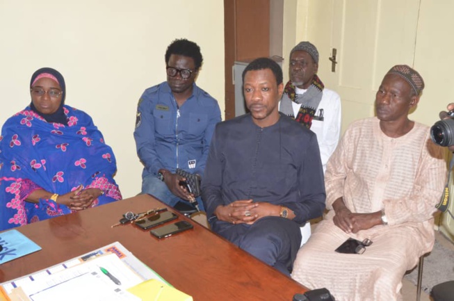 L' Omart et Jamra indiquent la voie du salut. L' Omart et Jamra indiquent la voie du salut.