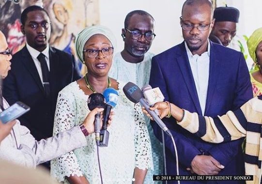 Dernière minute : Ousmane Sonko vire le secrétaire permanent qui a félicité Macky Sall ! Dernière minute : Ousmane Sonko vire le secrétaire permanent qui a félicité Macky Sall !