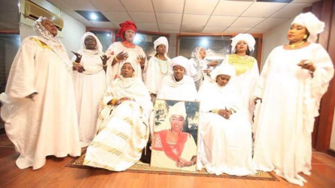 Prestation de serment: Les divas de Sorano chantent Macky Sall Prestation de serment: Les divas de Sorano chantent Macky Sall