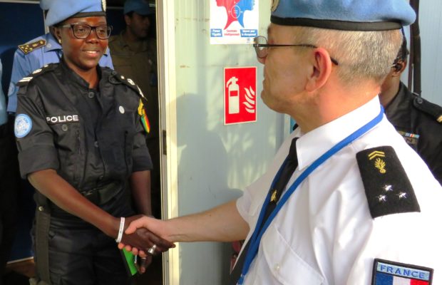 Centrafrique : L’excellent travail de Ndèye Fatou Ndiaye, la seule femme commandant de peloton dans la Minusca, magnifié Centrafrique : L’excellent travail de Ndèye Fatou Ndiaye, la seule femme commandant de peloton dans la Minusca, magnifié