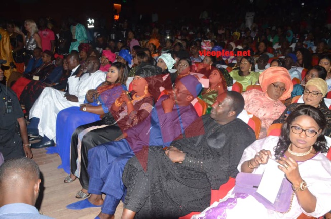 GOUDI FANS YI: Sargal président Mbagnick Diop du MDES, Pape Diouf met le feu au grand theatre. Les 60 images regardez