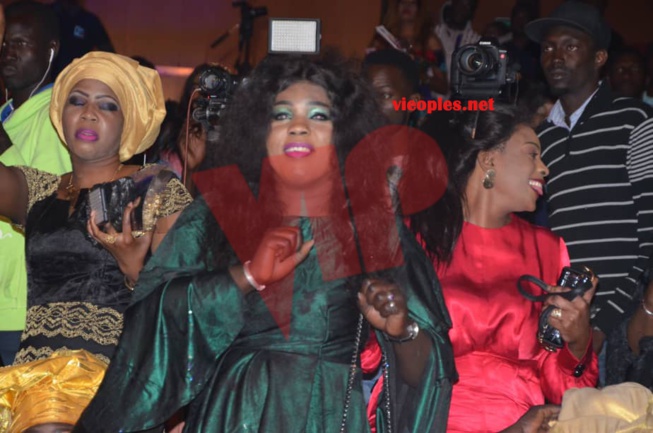 GOUDI FANS YI: Sargal président Mbagnick Diop du MDES, Pape Diouf met le feu au grand theatre. Les 60 images regardez