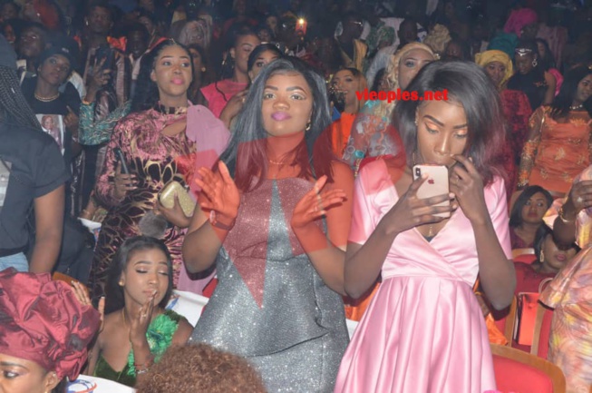 GOUDI FANS YI: Sargal président Mbagnick Diop du MDES, Pape Diouf met le feu au grand theatre. Les 60 images regardez