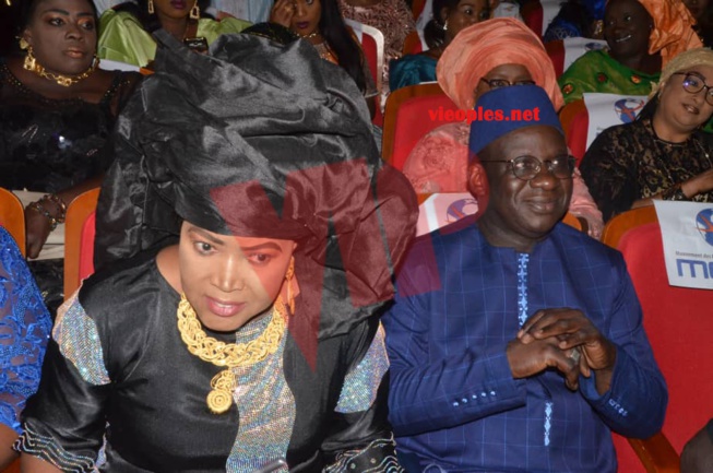 GOUDI FANSYI Pape Diouf rend hommage au président Mbagnick Diop, décoré par l'ADESMATS. GOUDI FANSYI Pape Diouf rend hommage au président Mbagnick Diop, décoré par l'ADESMATS.