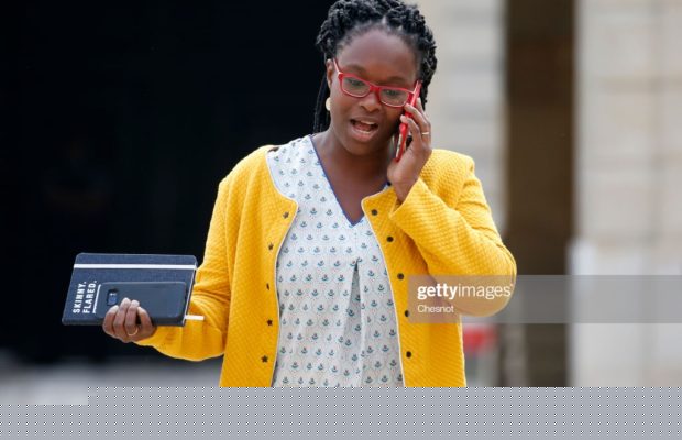 France: Sibeth Ndiaye, nouvelle porte-parole, remercie le Sénégal, son pays d’origine France: Sibeth Ndiaye, nouvelle porte-parole, remercie le Sénégal, son pays d’origine