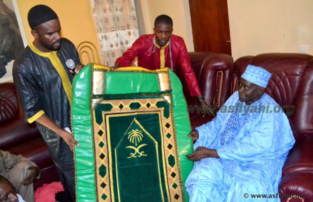 Levée du Corps de Serigne Sidy Ahmed Sy Babacar ce 4 Avril à 11H à la Zawiya de Dakar inhumation à Yoff dans son mausolée familial Levée du Corps de Serigne Sidy Ahmed Sy Babacar ce 4 Avril à 11H à la Zawiya de Dakar inhumation à Yoff dans son mausolée familial