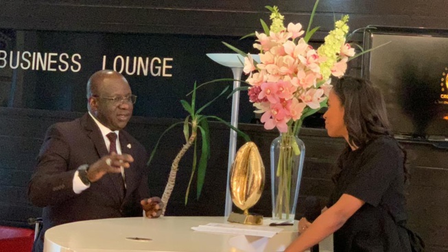 Les coulisses de l'émission spéciale consacrée à la 15eme édition de la prestigieuse cérémonie des cauris d'or. Avec en guest star le Président Mbagnick Diop et la charmante Lea. Les coulisses de l'émission spéciale consacrée à la 15eme édition de la prestigieuse cérémonie des cauris d'or. Avec en guest star le Président Mbagnick Diop et la charmante Lea.