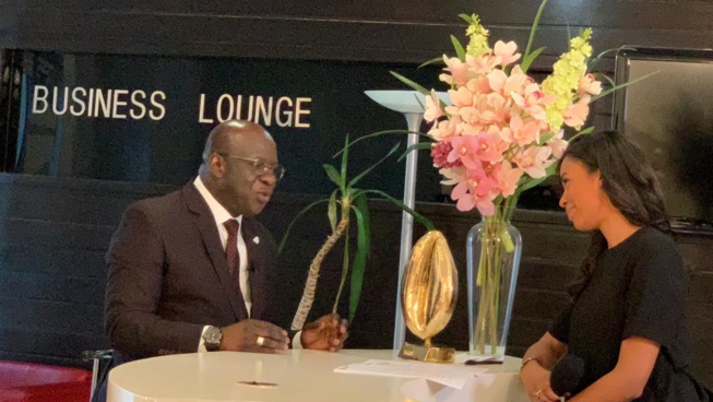 Les coulisses de l'émission spéciale consacrée à la 15eme édition de la prestigieuse cérémonie des cauris d'or. Avec en guest star le Président Mbagnick Diop et la charmante Lea. Les coulisses de l'émission spéciale consacrée à la 15eme édition de la prestigieuse cérémonie des cauris d'or. Avec en guest star le Président Mbagnick Diop et la charmante Lea.