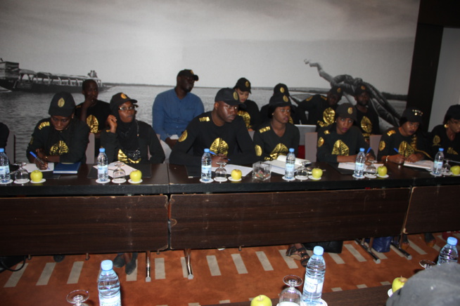 Les images de la réunion mise au point sur les préparatifs des CAURIS D'OR le 20 avril au Chapito du King Fhad.