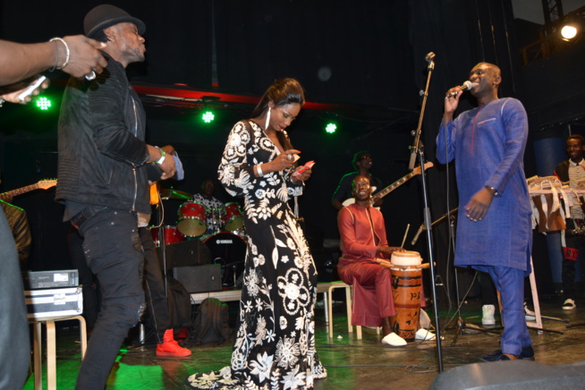 Mari Cissé la coiffeuse de Genéve casse la barraque sur la scéne avec Pape Diouf à Genéve. Mari Cissé la coiffeuse de Genéve casse la barraque sur la scéne avec Pape Diouf à Genéve.