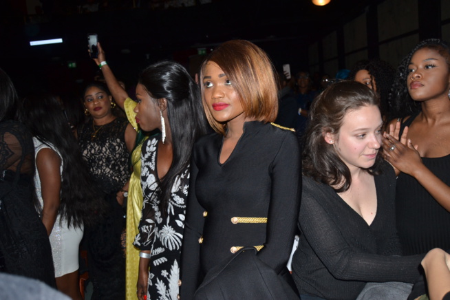 Les images de la soirée Indépendance du Sénégal à Genéve: Pape Diouf vient de signer ses empreintes au Théatre de la Madeleine à guichet fermé. Regardez