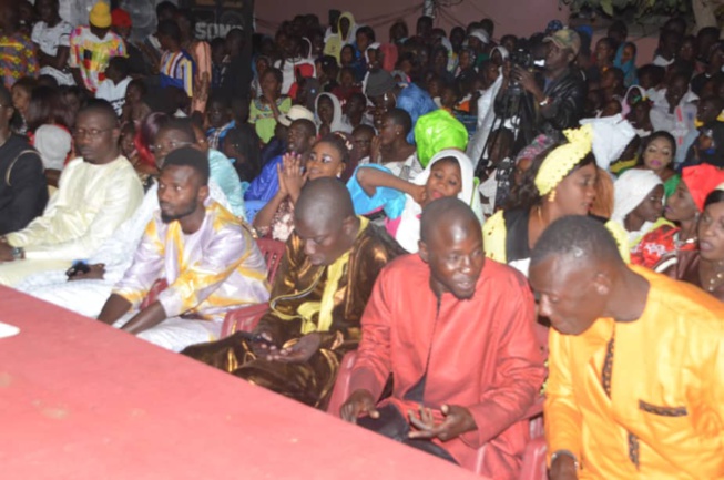 Sargal Cheikh Sarr, Serigne Saliou Keur Massar présente sa collection indépendance du Sénégal.