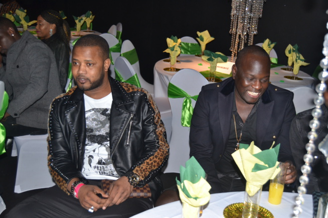 PHOTOS: Abdalah Meissa Waly, l'ami de l'international Kara Mbodj en action à la soirée de Pape Diouf à Bruxelles en compagnie de Zing Senghor et sa bande. PHOTOS: Abdalah Meissa Waly, l'ami de l'international Kara Mbodj en action à la soirée de Pape Diouf à Bruxelles en compagnie de Zing Senghor et sa bande.