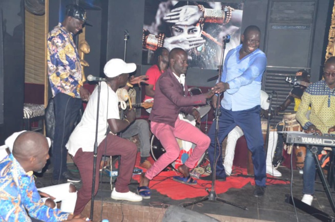 Les images de la soirée explosive en ambiance de Salam Diallo au Nirvana Les images de la soirée explosive en ambiance de Salam Diallo au Nirvana