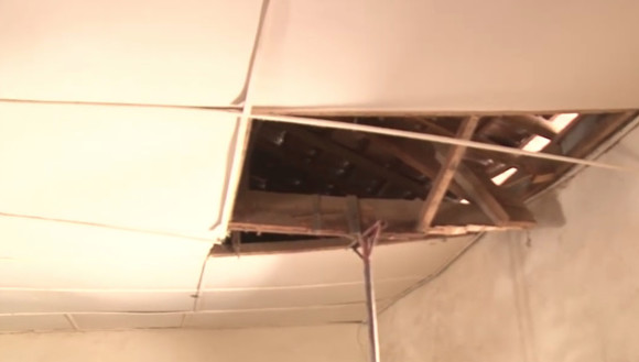 Ecole 1 de Louga : Le toit de la classe qui accueille les handicapés s'écroule... ( Vidéo )
