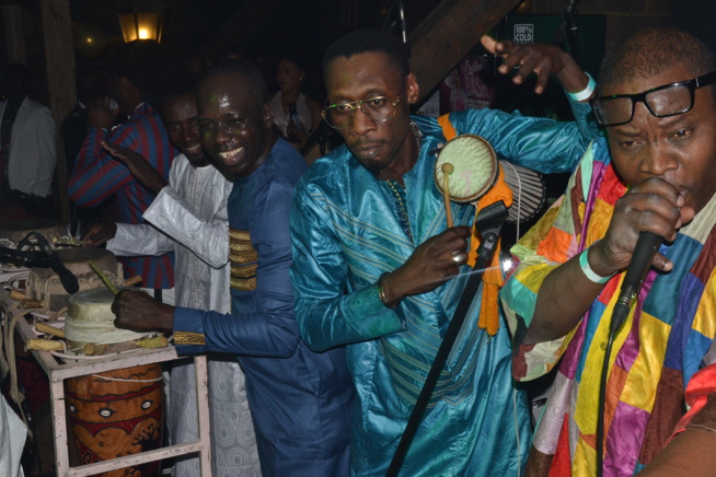 66 IMAGES: STUTTGART: Pape Diouf dans la chaleur du Stage Stadium Theatre pimente les gambiens avec Alpha Prod. 66 IMAGES: STUTTGART: Pape Diouf dans la chaleur du Stage Stadium Theatre pimente les gambiens avec Alpha Prod.